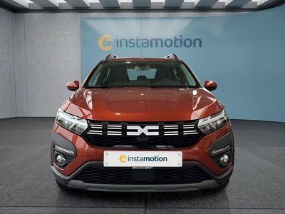 Neu Dacia Jogger 101 PS (74 kW) 2025 Braun Van / Kleinbus