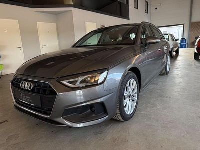 Grau Gebraucht 2022 Audi A4 Basis Kombi | 22.450 € (Guter Preis)