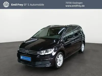 Gebraucht VW Touran Comfortline 150 PS (110 kW) 2023 Schwarz Van / Kleinbus