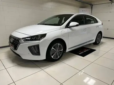 Gebraucht Hyundai Ioniq Prime 105 PS (77 kW) 2021 Weiß Kleinwagen