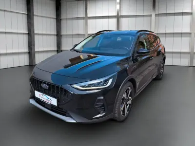 Gebraucht Ford Focus Active X 125 PS (91 kW) 2023 Schwarz Kombi