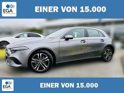 Gebraucht Mercedes A180 Advanced 136 PS (100 kW) 2023 Grau metallic