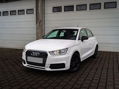 Gebraucht Audi A1 Sportback Basis 82 PS (60 kW) 2017 Weiß Kleinwagen