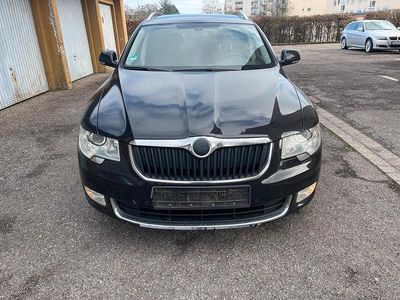 Usata Skoda Superb Family 140 CV (102 kW) 2012 Nero Station wagon