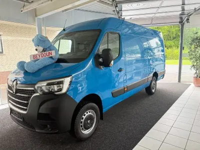Używany Renault Master 131 KM (96 kW) 2020 Biały Minivan