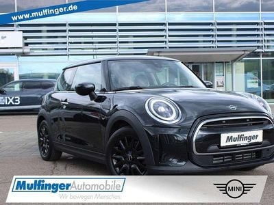 Usado Mini Cooper Classic 136 HP (100 kW) 2023 Preto Citadino