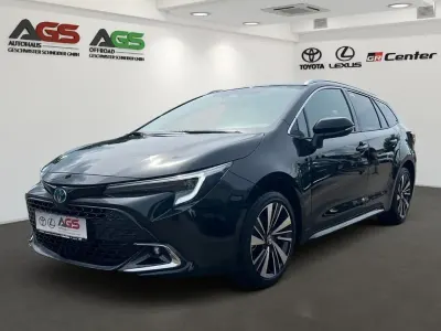 Neu Toyota Corolla 178 PS (130 kW) 2026 Schwarz Kombi