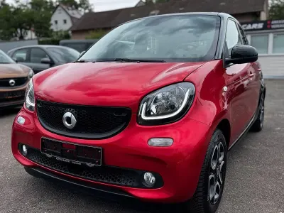 Gebraucht Smart ForFour 90 PS (66 kW) 2018 Schwarz Kleinwagen