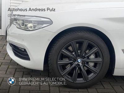 Weiß Gebraucht 2019 BMW 530 Sport Line Limousine | 34.910 € (Fairer Preis)