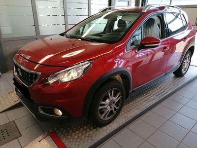 Gebraucht Peugeot 2008 Allure 110 PS (80 kW) 2017 Rot SUV