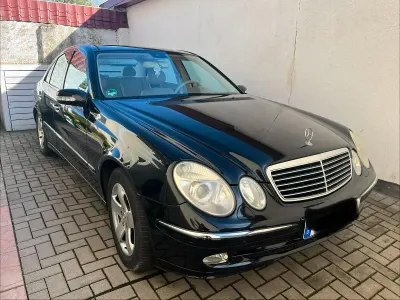 Brugt Mercedes E240 AMG 177 HK (130 kW) 2002 Sort Sedan