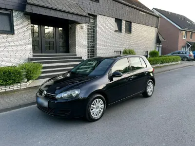 Gebraucht VW Golf VI 80 PS (58 kW) 2009 Schwarz Kleinwagen