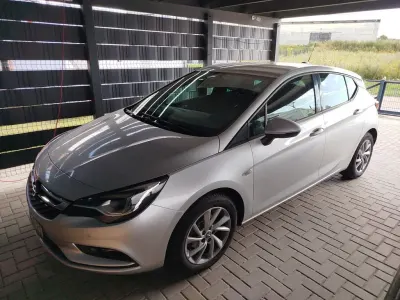 Gebraucht Opel Astra 125 PS (91 kW) 2018 Silber Limousine