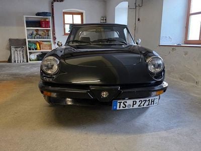 Gebraucht Alfa Romeo Spider 103 PS (75 kW) 1988 Schwarz Cabrio