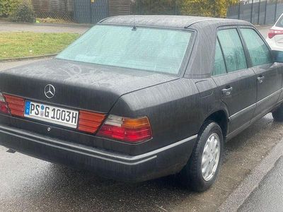 Second-hand Mercedes 250 90 CP (66 kW) 1986 Negru Berlinǎ
