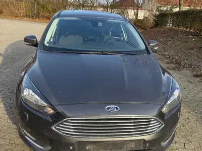 Używany Ford Focus Titanium 150 KM (110 kW) 2015 Sedan/Limuzyna