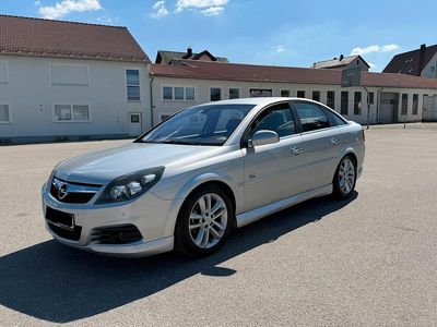 Begagnad Opel Vectra OPC 150 HK (110 kW) 2007 Silver Sedan