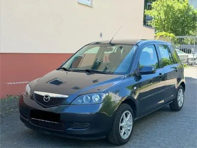 Usata Mazda 2 80 CV (58 kW) 2007 Grigio Utilitaria