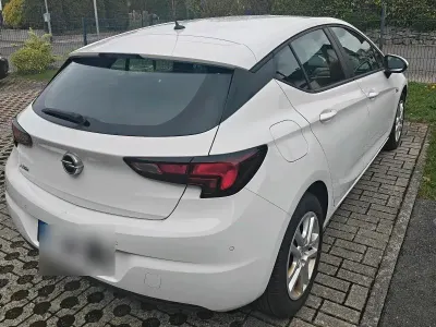 Gebraucht Opel Astra Edition 110 PS (80 kW) 2019 Weiß Limousine