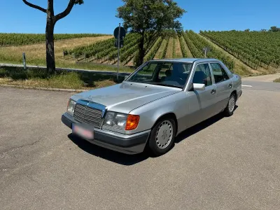 Gebraucht Mercedes E260 160 PS (117 kW) 1991 Limousine