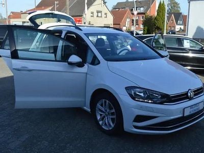 Second-hand VW Golf VII Comfortline 110 CP (80 kW) 2018 Alb