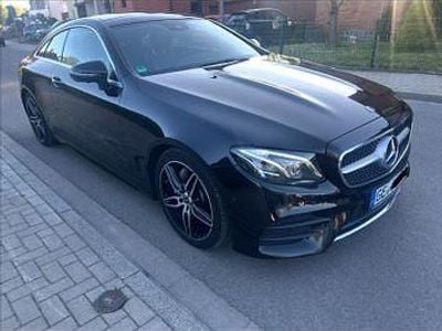 Second-hand Mercedes E200 AMG 184 CP (135 kW) 2018 Negru Coupe