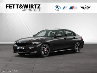 Gebraucht BMW 330e M Sport 292 PS (214 kW) 2025 Black sapphire metallic Limousine