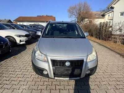 Silber Gebraucht 2018 Fiat Sedici SUV | 2.999 € (Guter Preis)