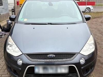 Grau Gebraucht 2006 Ford S-MAX S Van / Kleinbus | 3.600 € (Fairer Preis)