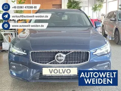 Gebraucht Volvo V60 Core 163 PS (119 kW) 2023 Blau Kombi