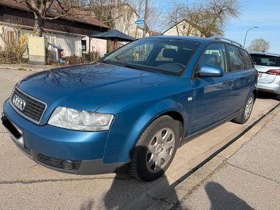 Gebraucht Audi A4 131 PS (96 kW) 2002 Blau Kombi
