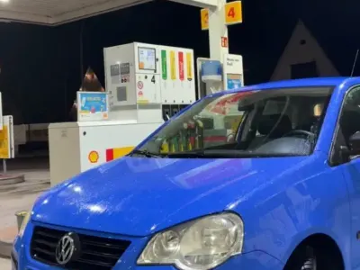 Gebraucht VW Polo 60 PS (44 kW) 2009 Blau Kleinwagen