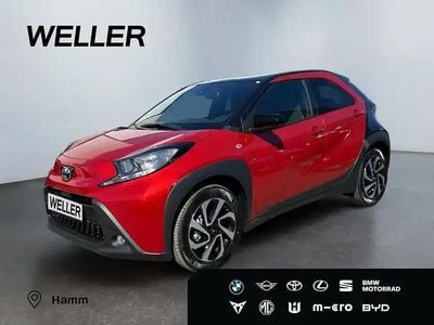 Nuova Toyota Aygo 72 CV (52 kW) 2025 Rosso Utilitaria