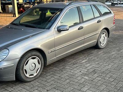 Gebraucht Mercedes C200 Classic 122 PS (89 kW) 2004 Silber Kombi