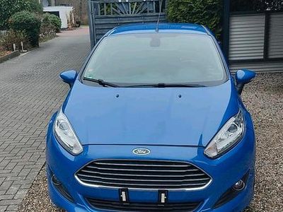Blau Gebraucht 2013 Ford Fiesta Kleinwagen | 4.390 € (Fairer Preis)