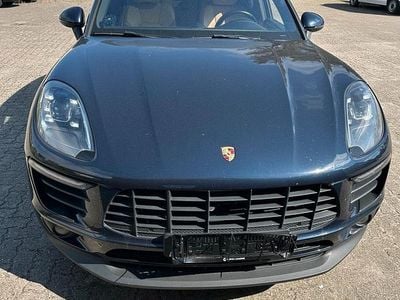 Porsche Macan S