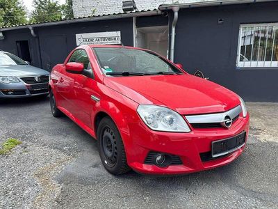 Gebraucht Opel Tigra Sport 125 PS (91 kW) 2006 Magmarot/flame red Cabrio