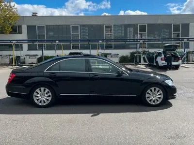 Gebraucht Mercedes S350 277 PS (203 kW) 2009 Schwarz Limousine