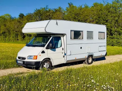 Gebraucht Ford Transit 114 PS (83 kW) 1999 Weiß Van