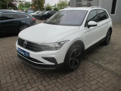 Gebraucht VW Tiguan Active 131 PS (96 kW) 2022 Weiß SUV