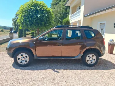 Gebraucht Dacia Duster 105 PS (77 kW) 2011 Andere farben SUV