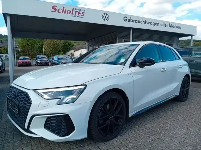 Używany Audi A3 S-Line 150 KM (110 kW) 2023 Biały Sedan/Limuzyna