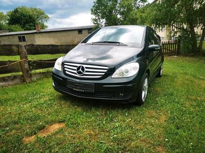 Mercedes B150
