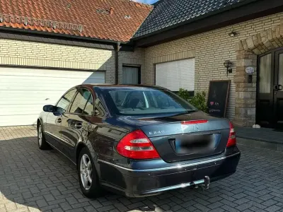 Gebraucht Mercedes E240 177 PS (130 kW) 2003 Limousine