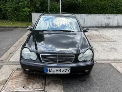 Gebraucht Mercedes C200 Classic 122 PS (89 kW) 2004 Limousine