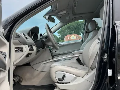 Gebraucht Mercedes ML320 224 PS (164 kW) 2008 Schwarz SUV