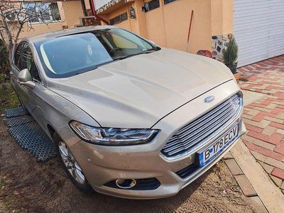 Gebraucht Ford Mondeo Titanium 179 PS (131 kW) 2017 Beige Limousine