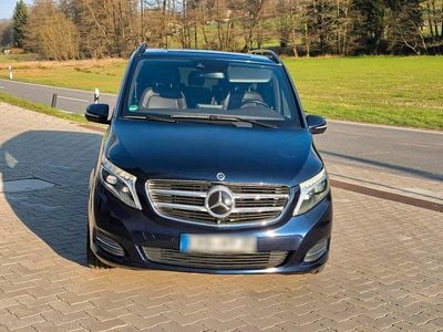 Gebraucht Mercedes V250 AMG Edition 1 190 PS (139 kW) 2015 Blau Van / Kleinbus