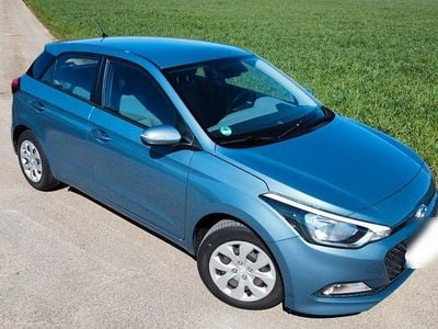 Gebraucht Hyundai i20 GO! 75 PS (55 kW) 2017 Blau Kleinwagen