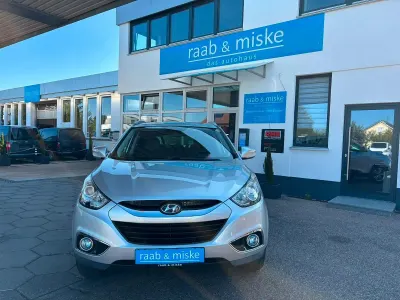Gebraucht Hyundai ix35 Style 163 PS (119 kW) 2013 Silber SUV